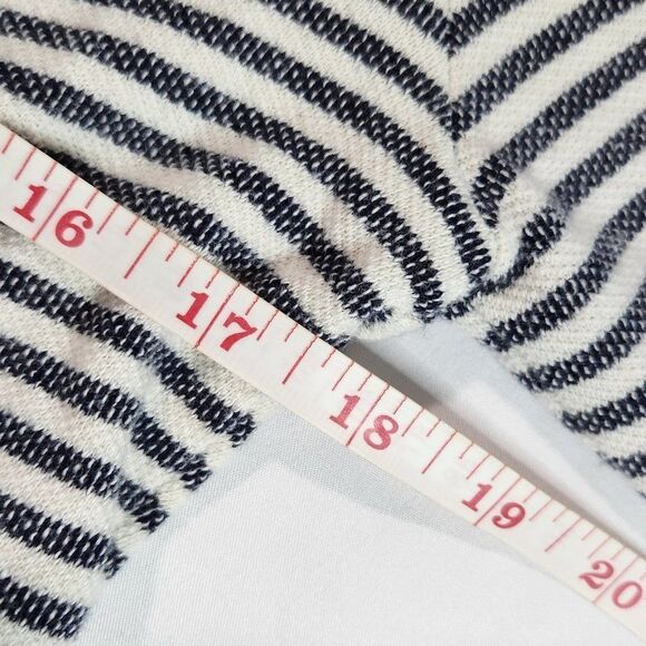 Striped Open-Front Women's Sweater - Picture 5 of 10